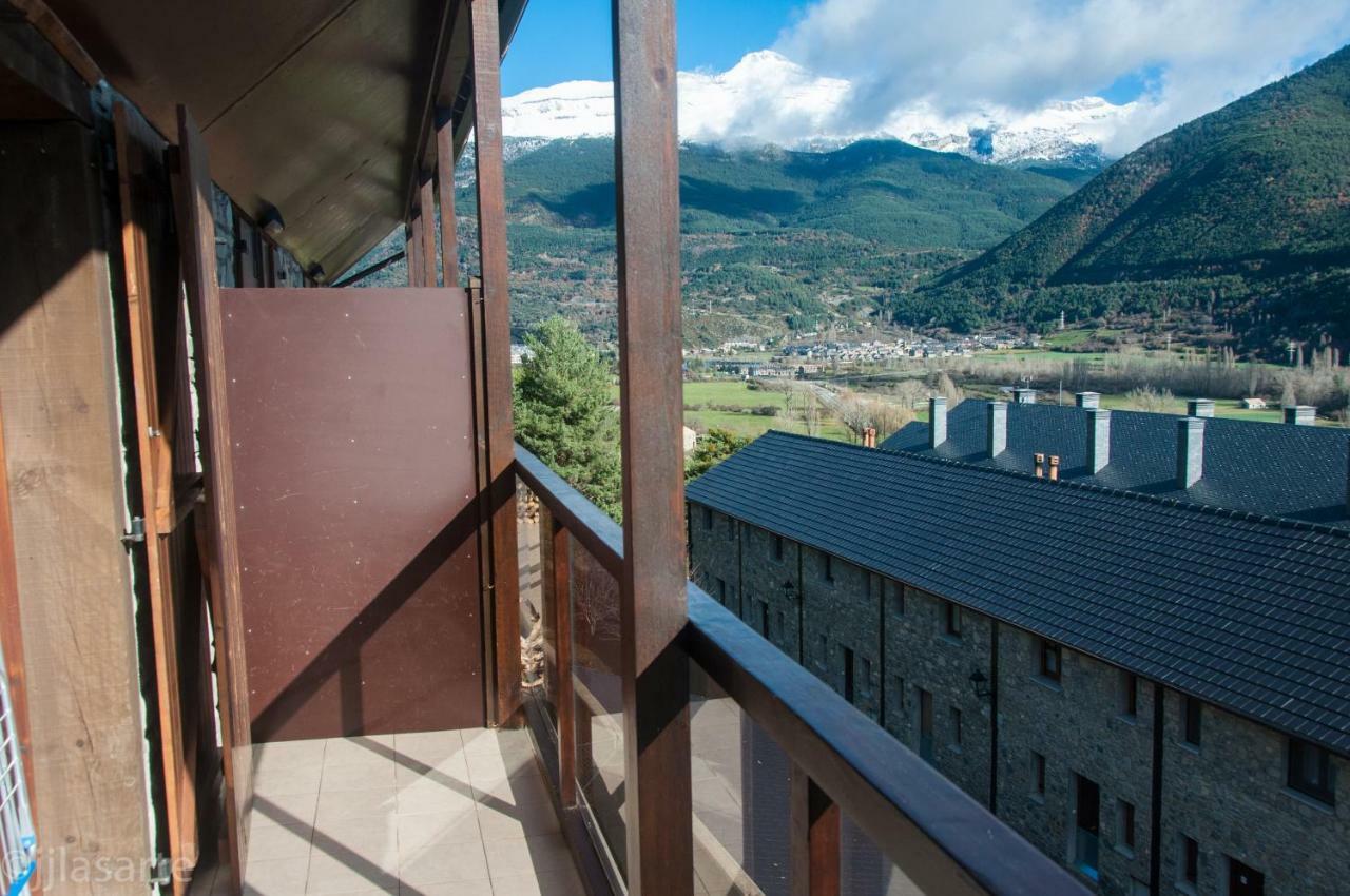 Duplex Altos De Santiago Buhardilla Daire Villanúa Dış mekan fotoğraf
